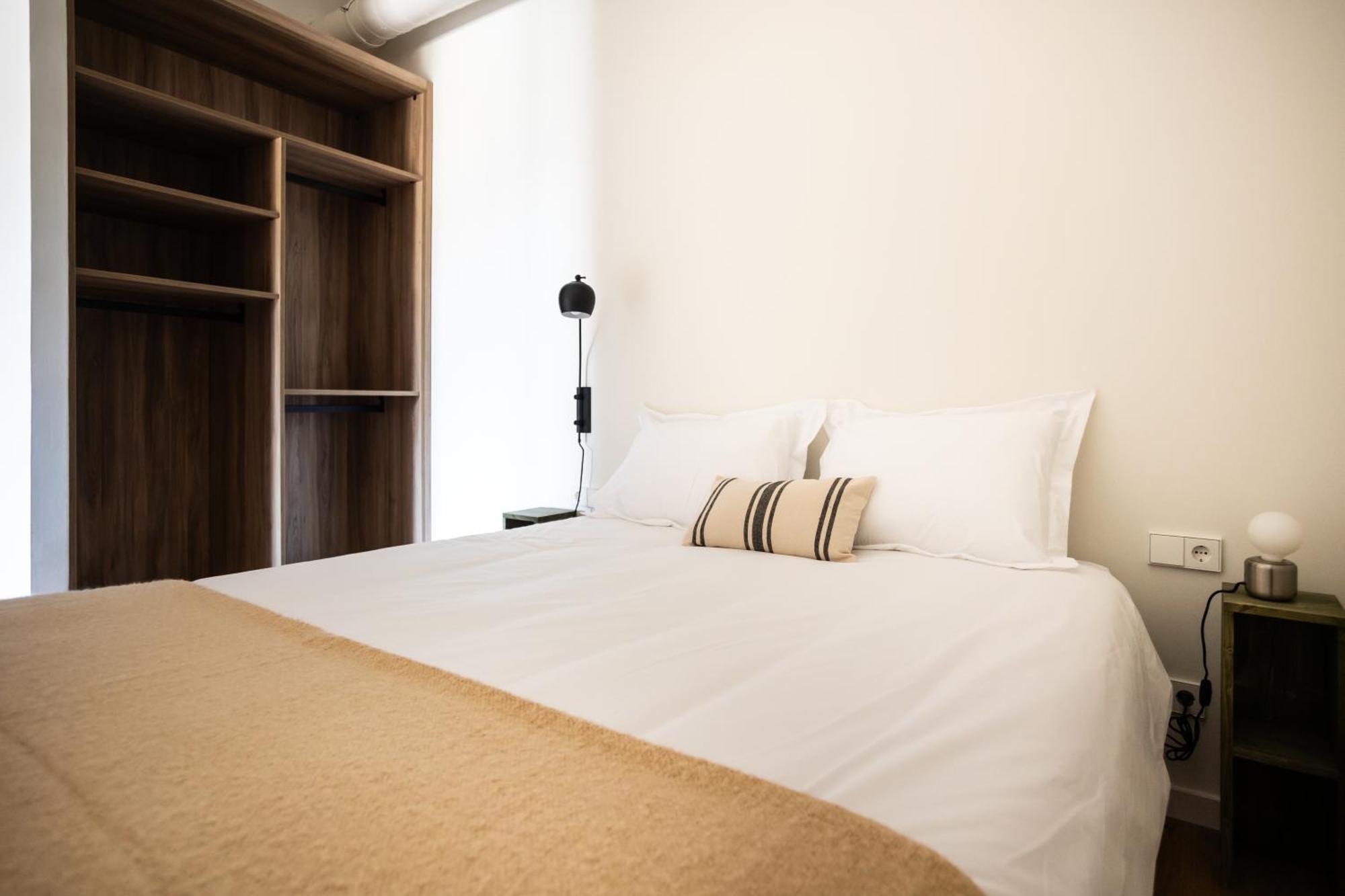 Azcarraga Apartments Овиедо Екстериор снимка