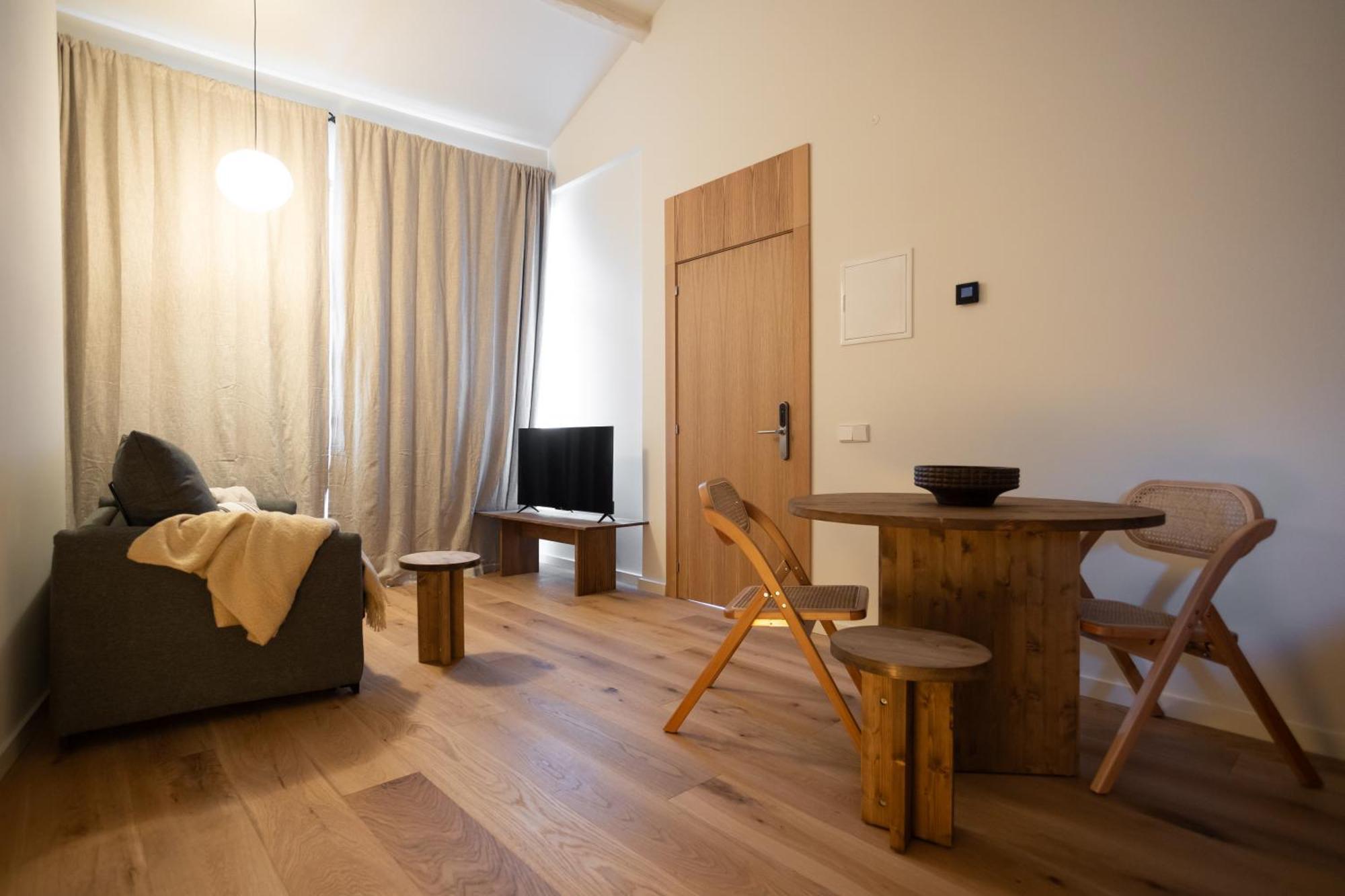 Azcarraga Apartments Овиедо Екстериор снимка