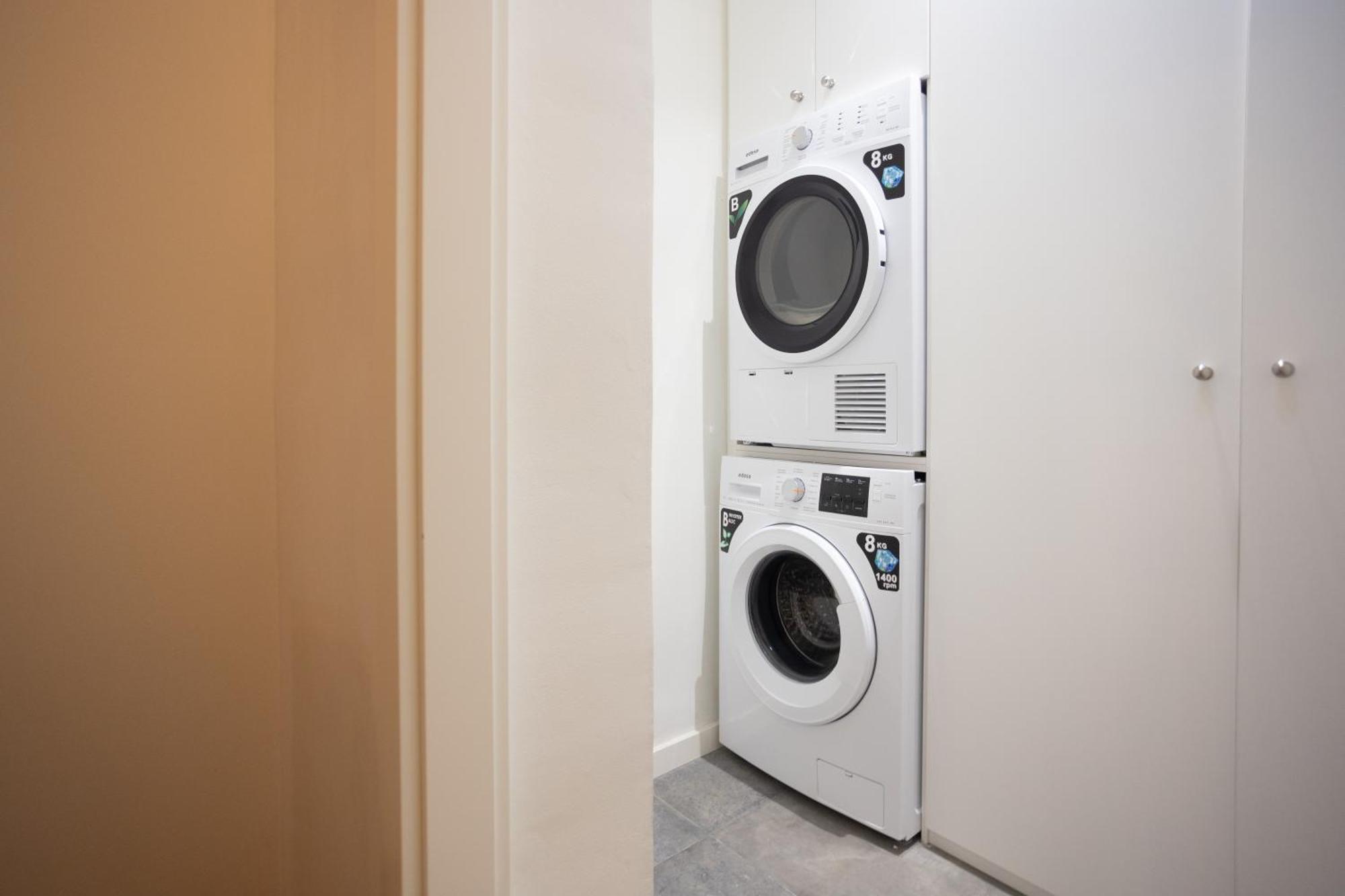 Azcarraga Apartments Овиедо Екстериор снимка