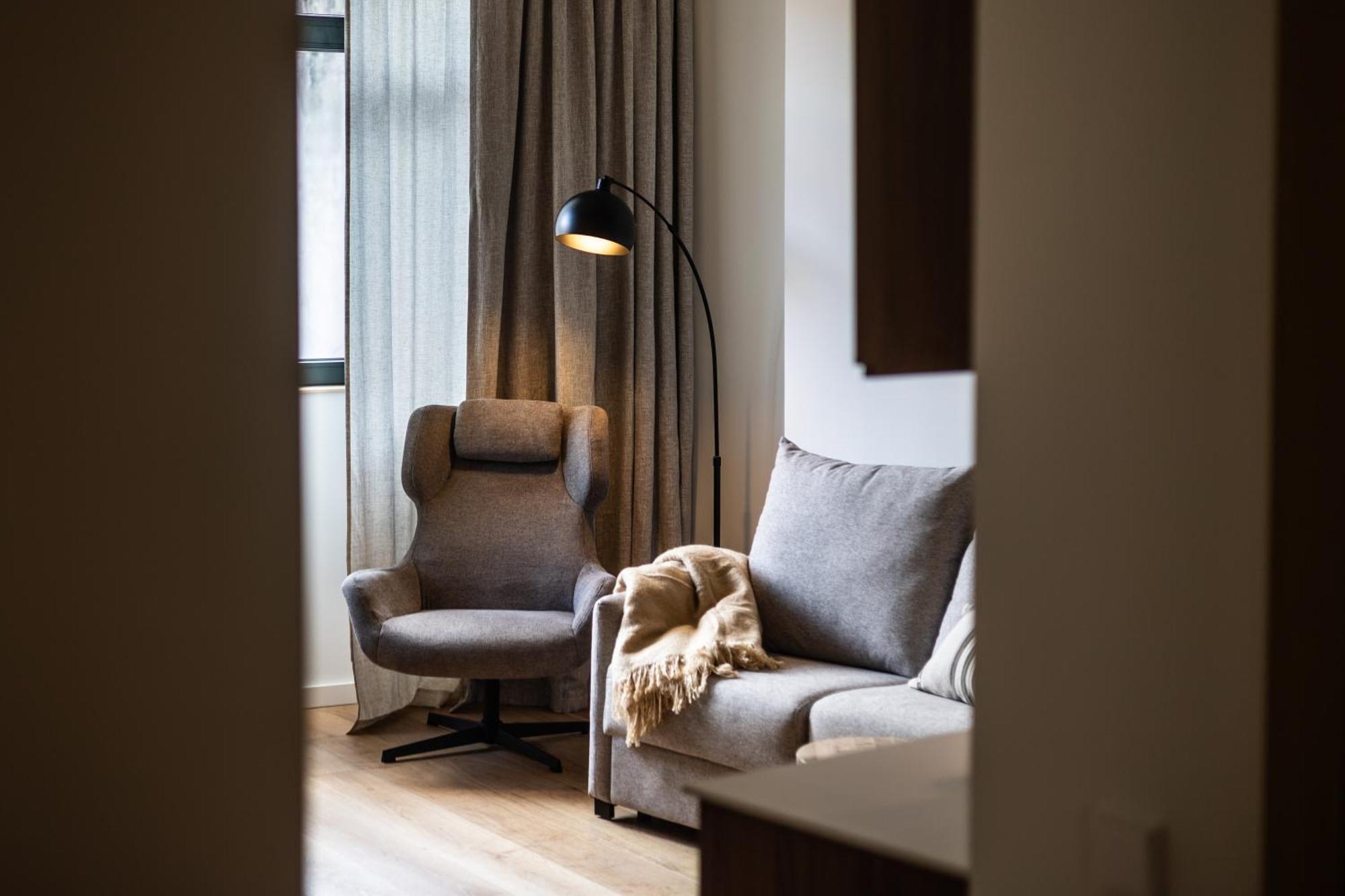 Azcarraga Apartments Овиедо Екстериор снимка
