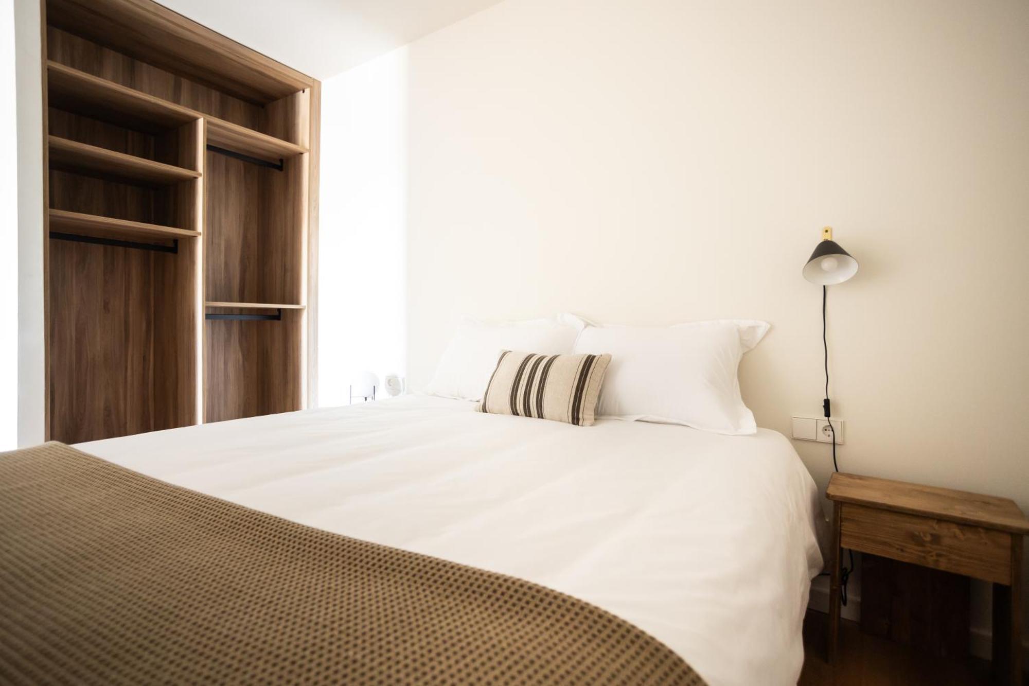 Azcarraga Apartments Овиедо Екстериор снимка