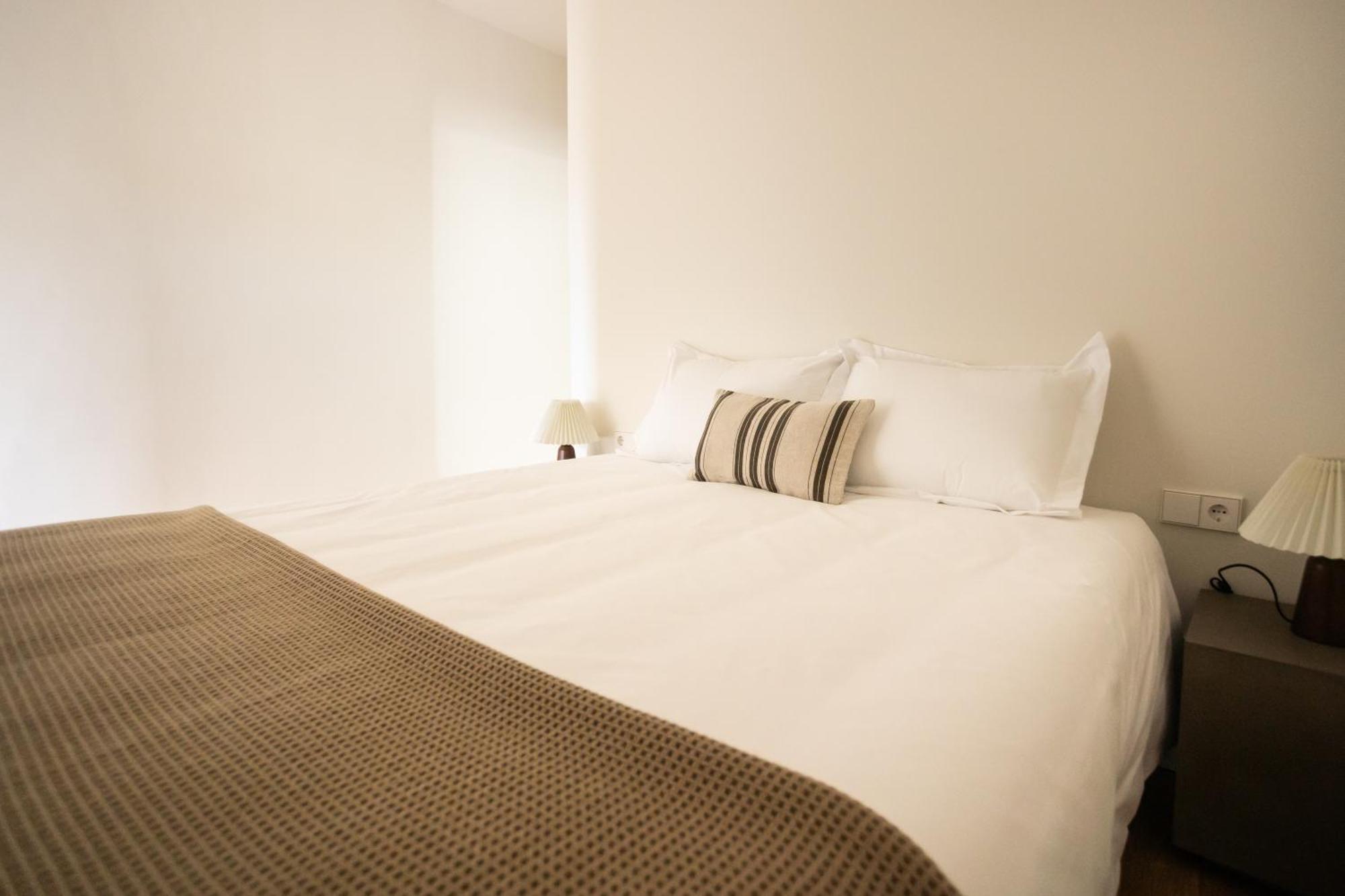 Azcarraga Apartments Овиедо Екстериор снимка